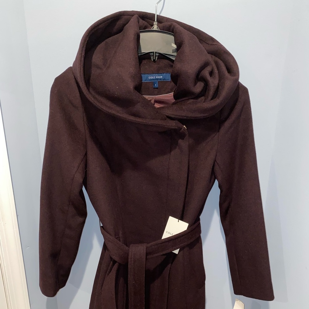 Cole Haan NWTO Wool blend Eggplant coat with Oversized hood & elegant belt. - Picture 9 of 16